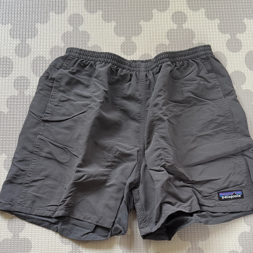 Patagonia Baggies (Charcoal Gray)